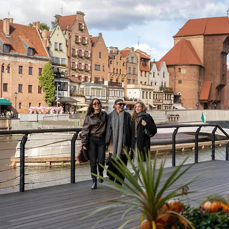 Old Town Scala E With Parking By Lion アパート