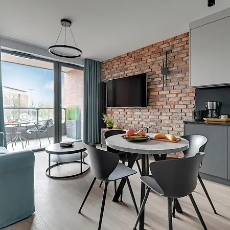 Old Town Scala E With Parking By Lion