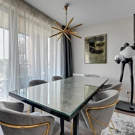 Apartament Scala 60e Center Premium With Parking By Lion