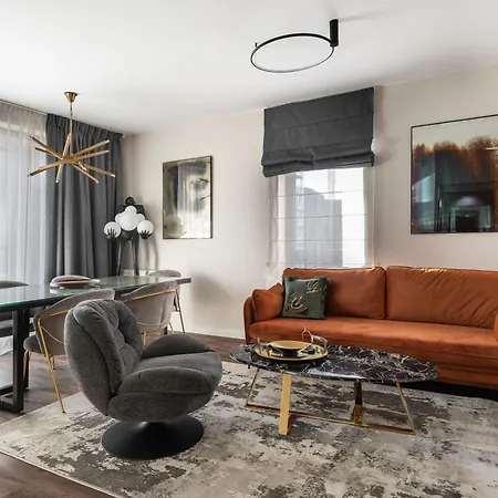 Old Town Scala E With Parking By Lion Apartman