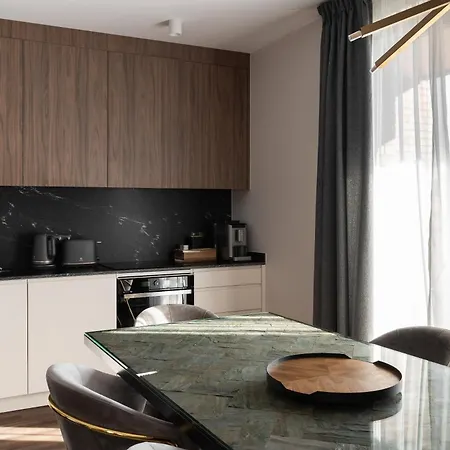 Scala 60e Center Premium With Parking By Lion * Gdańsk
