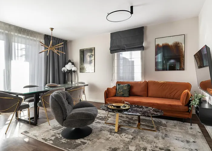 Old Town Scala E With Parking By Lion דירה