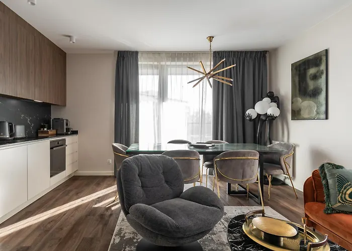 Old Town Scala E With Parking By Lion דירה *